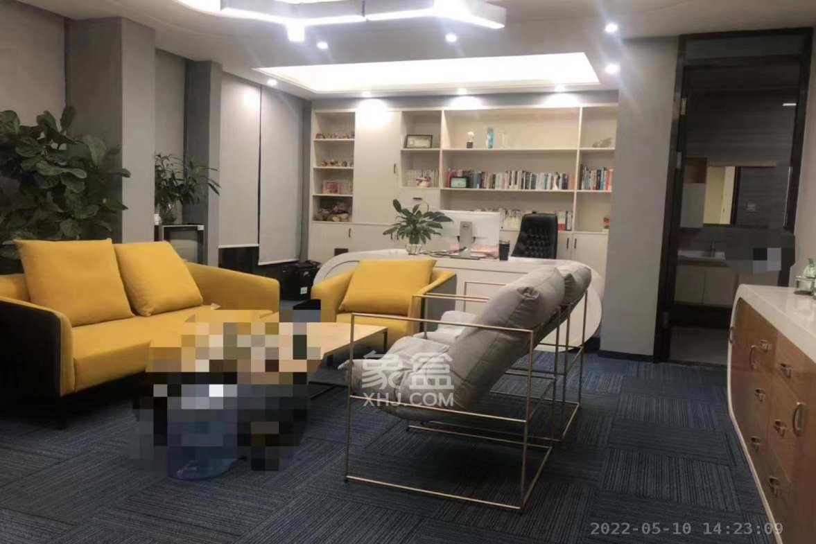 阳光100三期 8室2厅2卫 26000.0元/月 阳光100三期 8室2厅2卫 26000.0元/月室内图