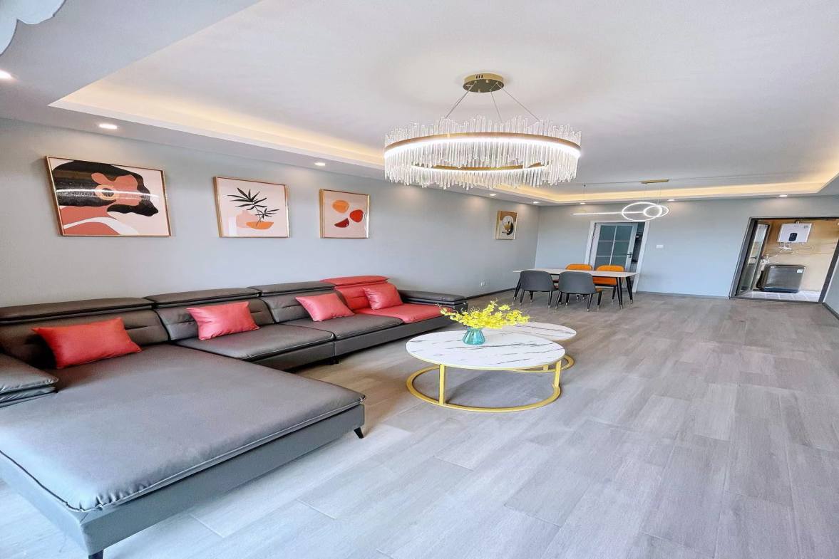 南湖国际中心锦辉阁  2室1厅1卫    2700.0元/月室内图