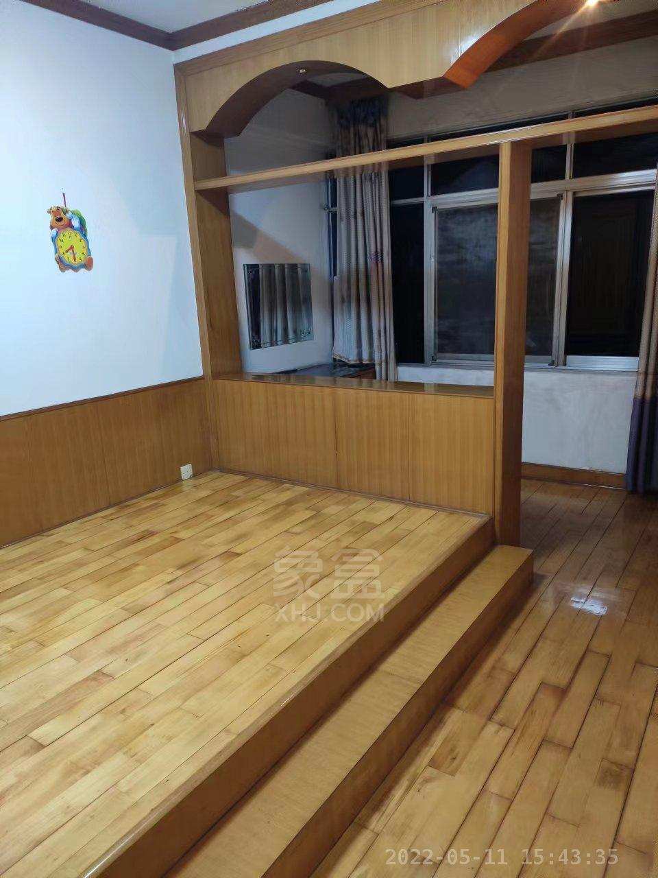 桂花路散盘 3室2厅2卫 1300.0元/月 桂花路散盘 3室2厅2卫 1300.0元/月室内图