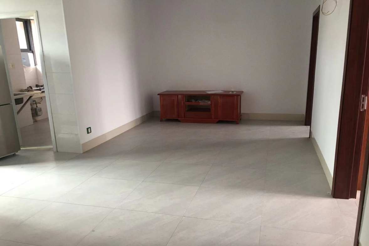 虎形山社区  4室2厅1卫   1200.00元/月户型图