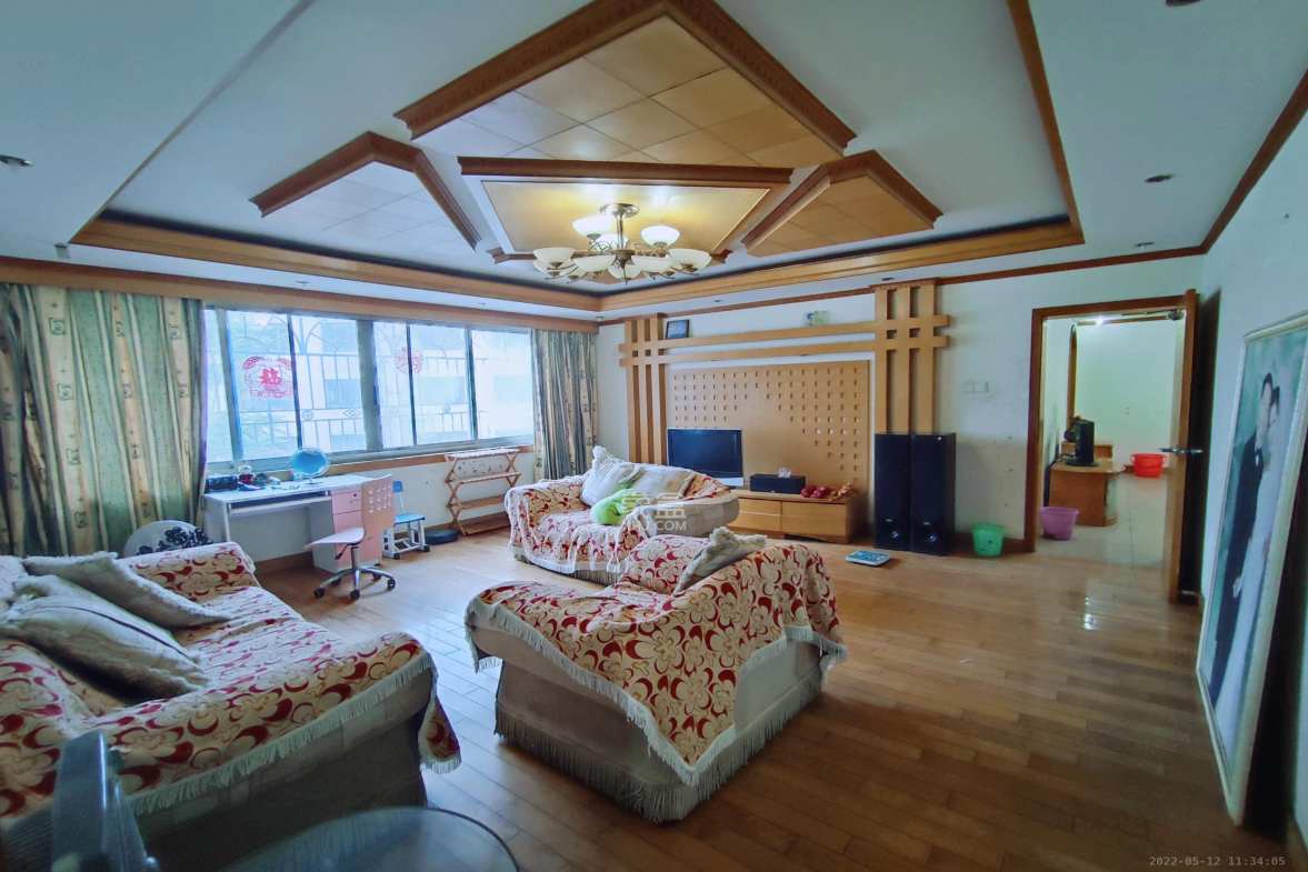 鸿园小区  5室3厅2卫   4000.00元/月室内图
