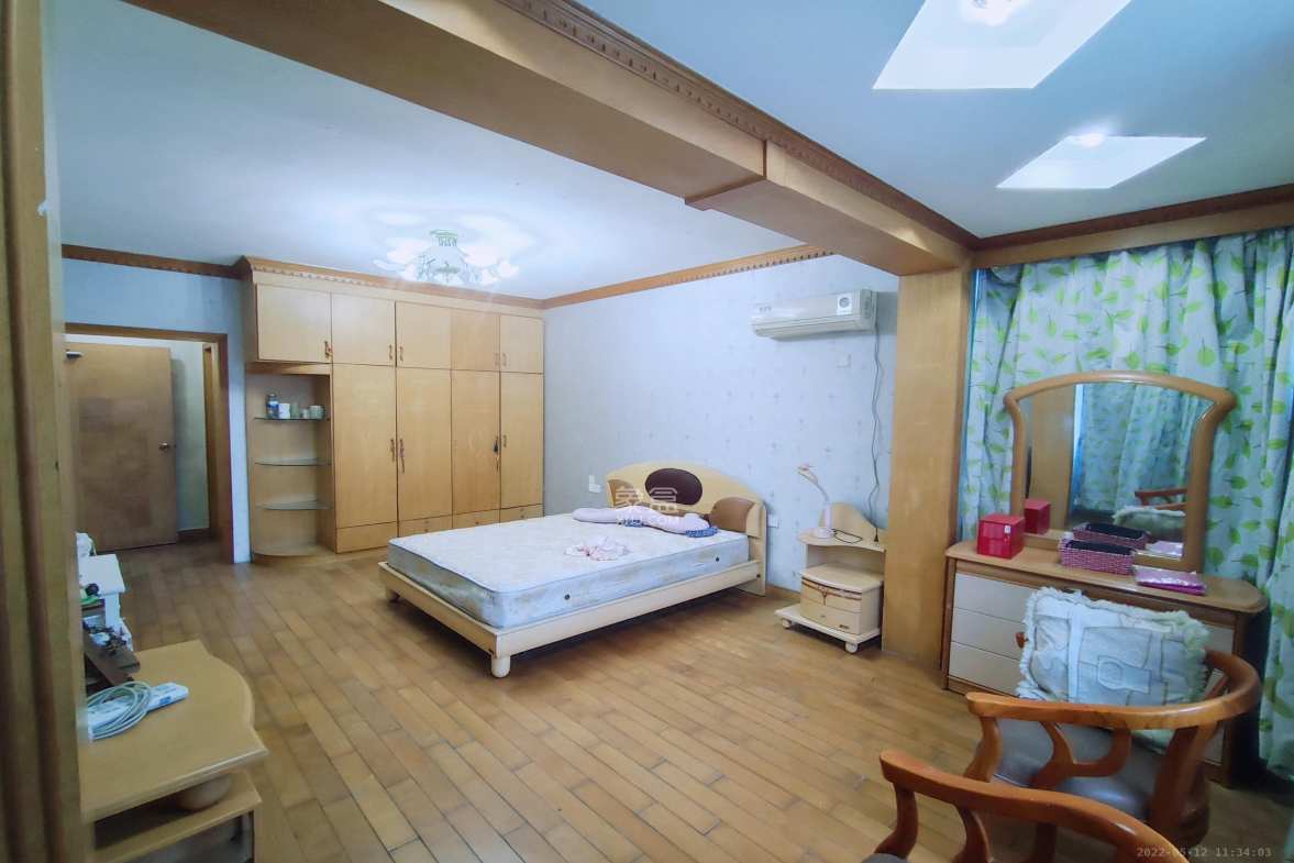 鸿园小区  5室3厅2卫   4000.00元/月室内图