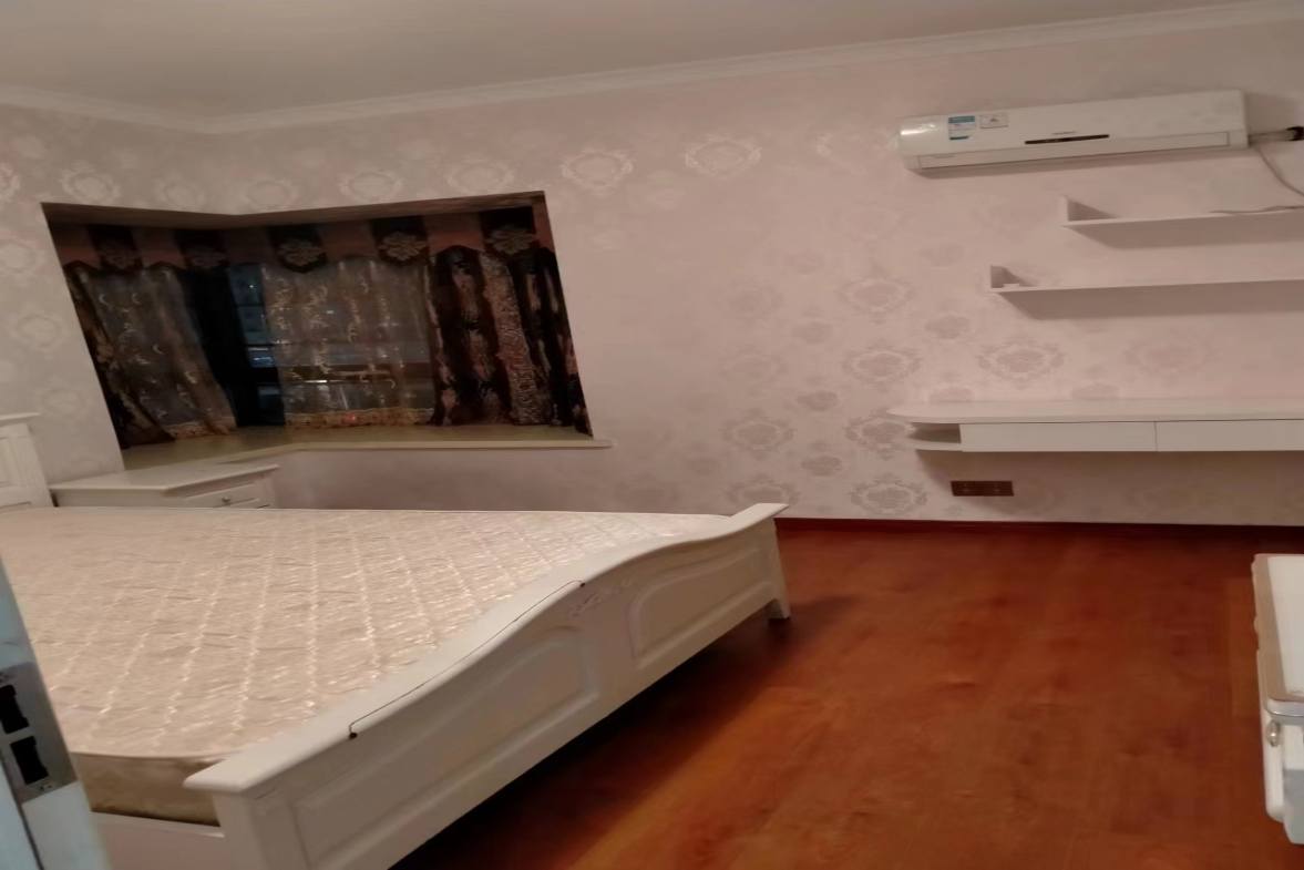 幸福壹号  3室2厅1卫    2400.0元/月室内图