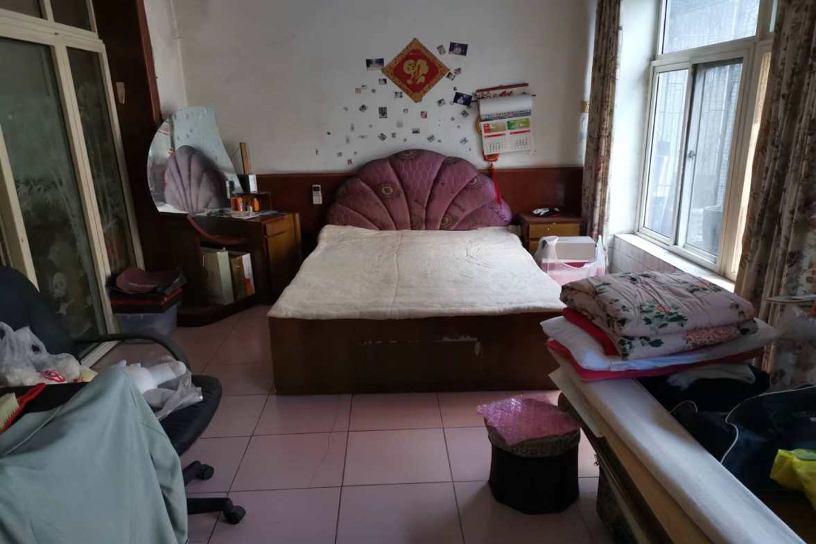 中国银行娄底分行家属楼  3室2厅1卫    43.8万室内图1