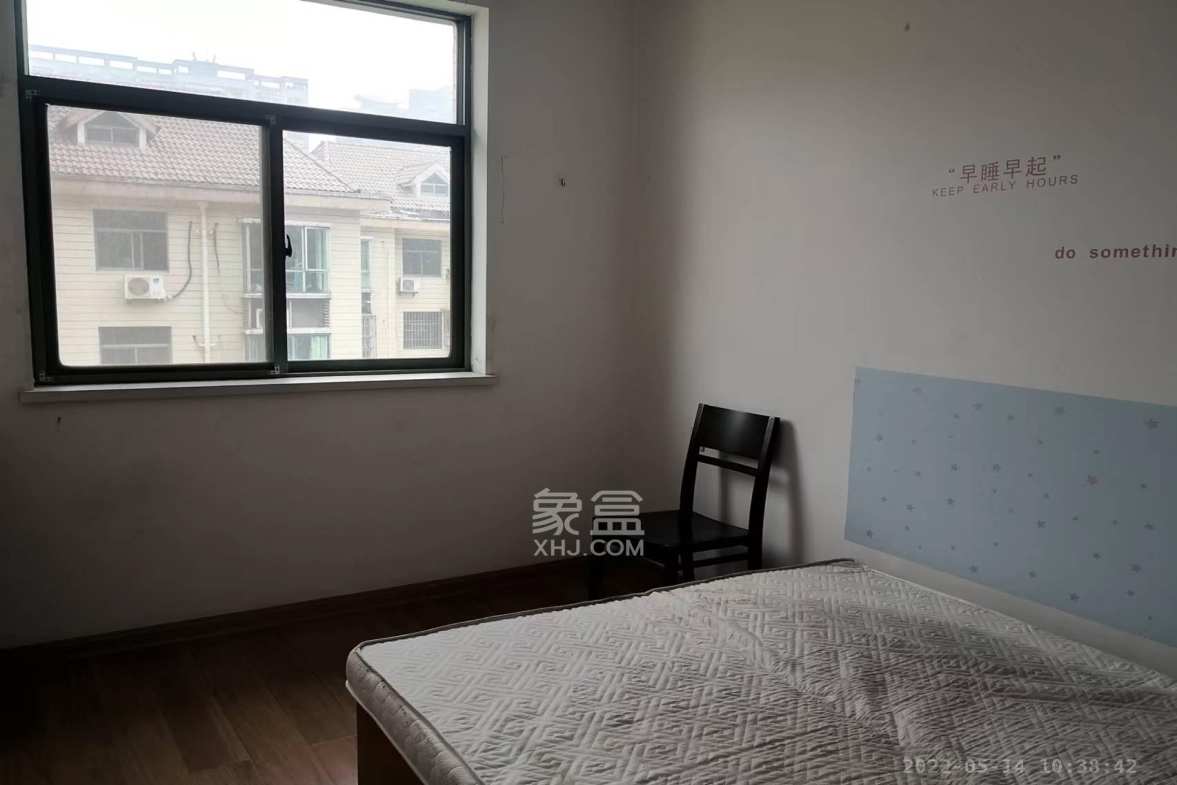 柠檬丽都  4室2厅1卫    3500.0元/月室内图
