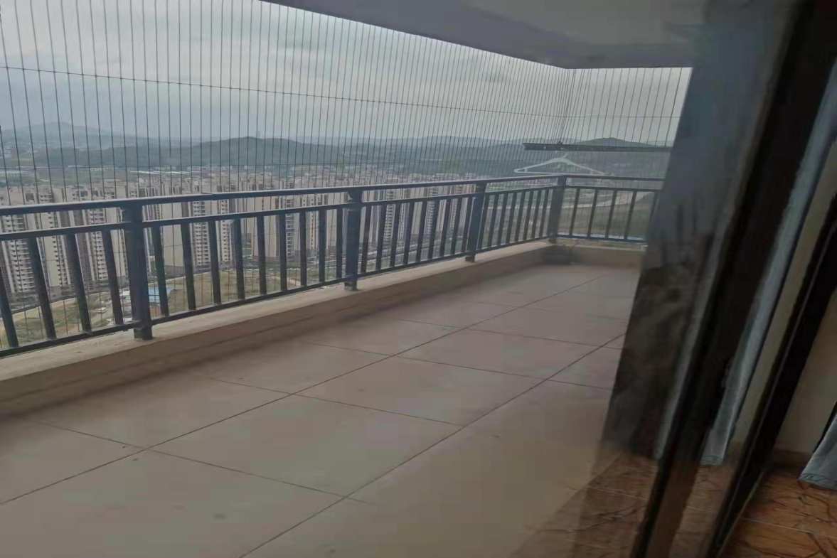 碧桂园豪园 3室2厅2卫 1700.0元/月 碧桂园豪园 3室2厅2卫 1700.0元/月室内图