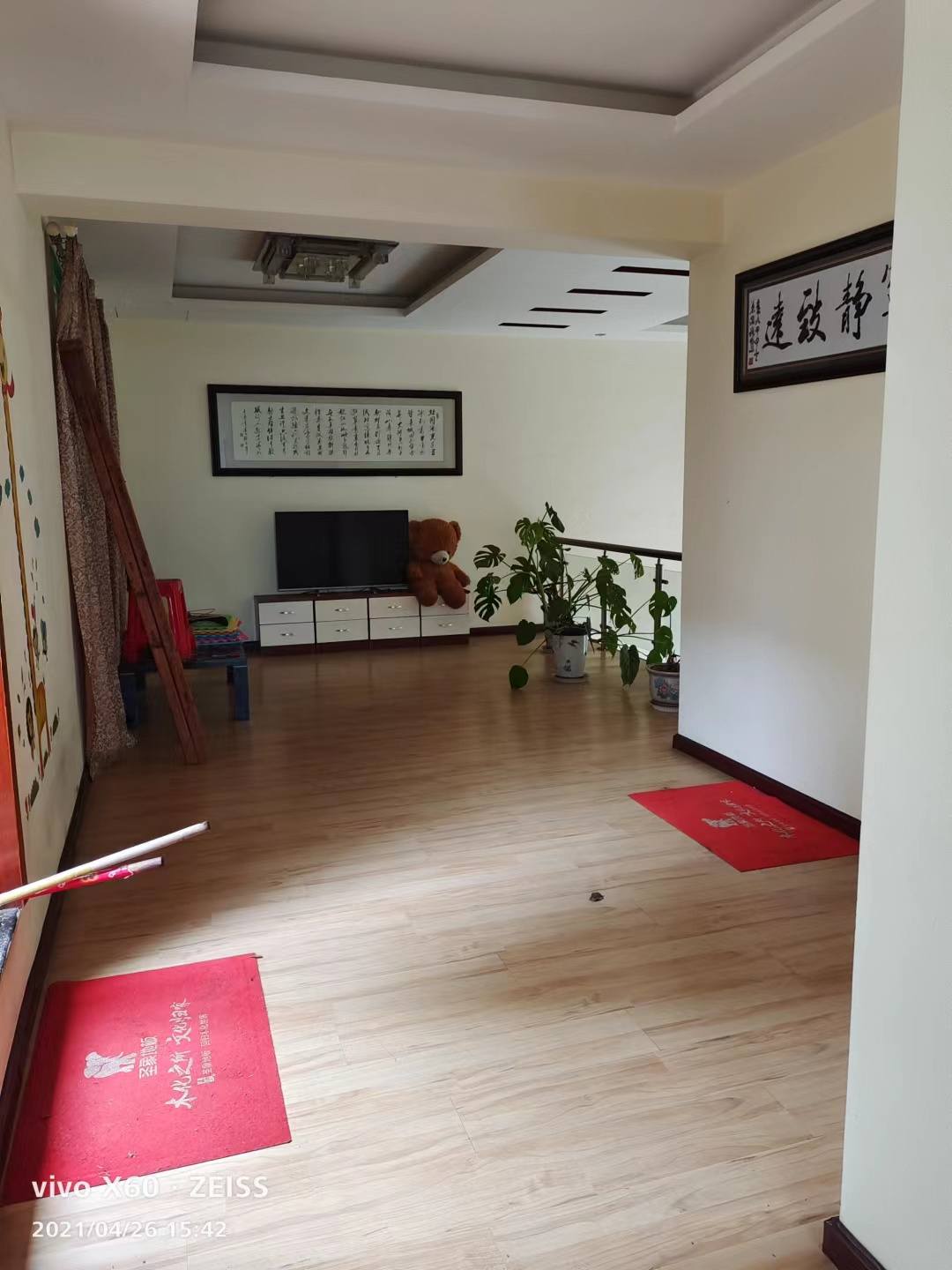 加州阳光小区（吉星阳光）  5室2厅2卫    2000.0元/月室内图