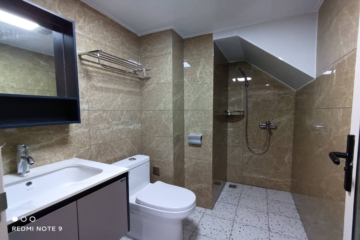 青春里  2室1厅1卫    1800.0元/月小区图