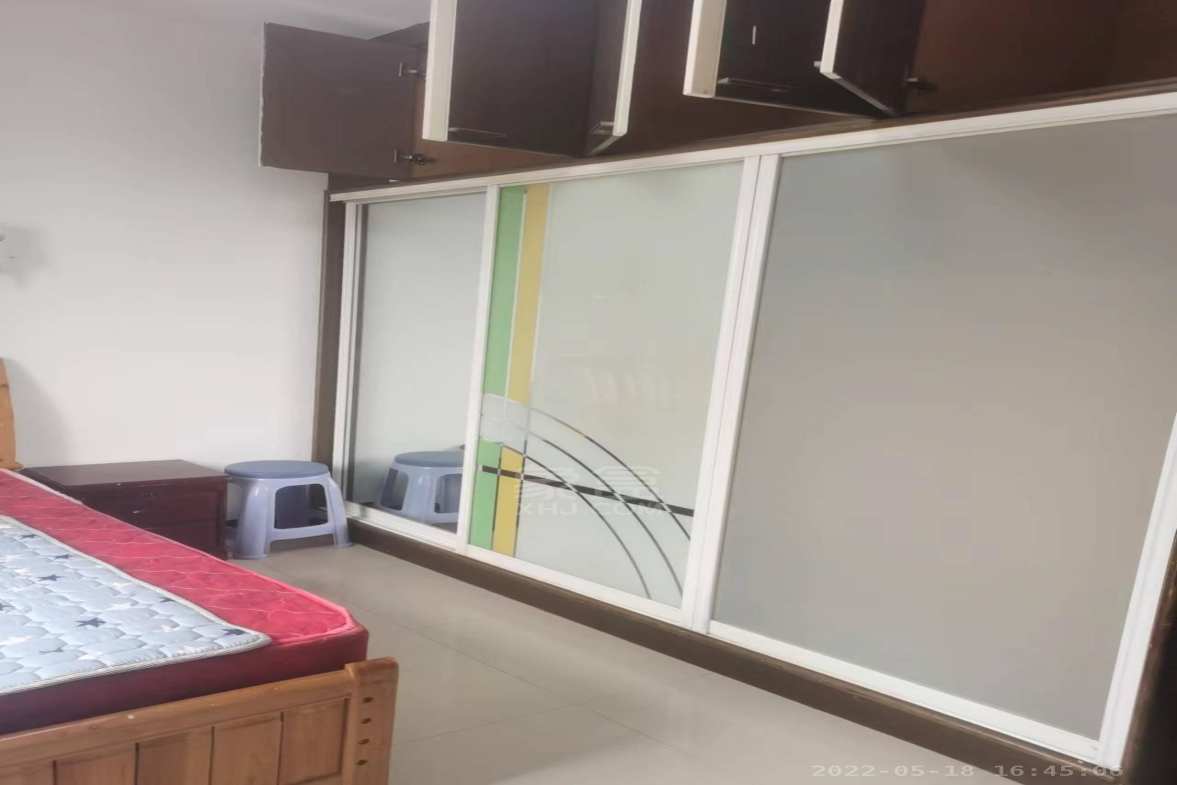 西海龙苑  3室2厅2卫    2000.0元/月室内图