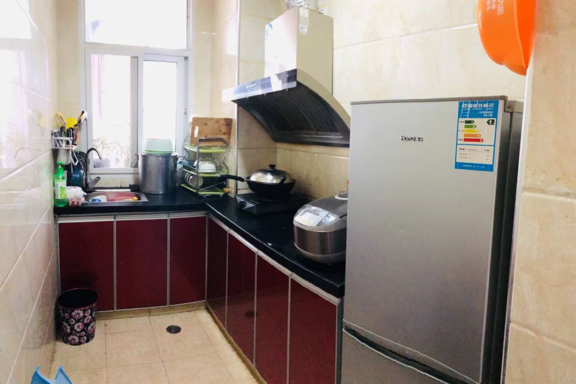 湘中园  1室1厅1卫    36.0万 湘中园  1室1厅1卫    36.0万客厅