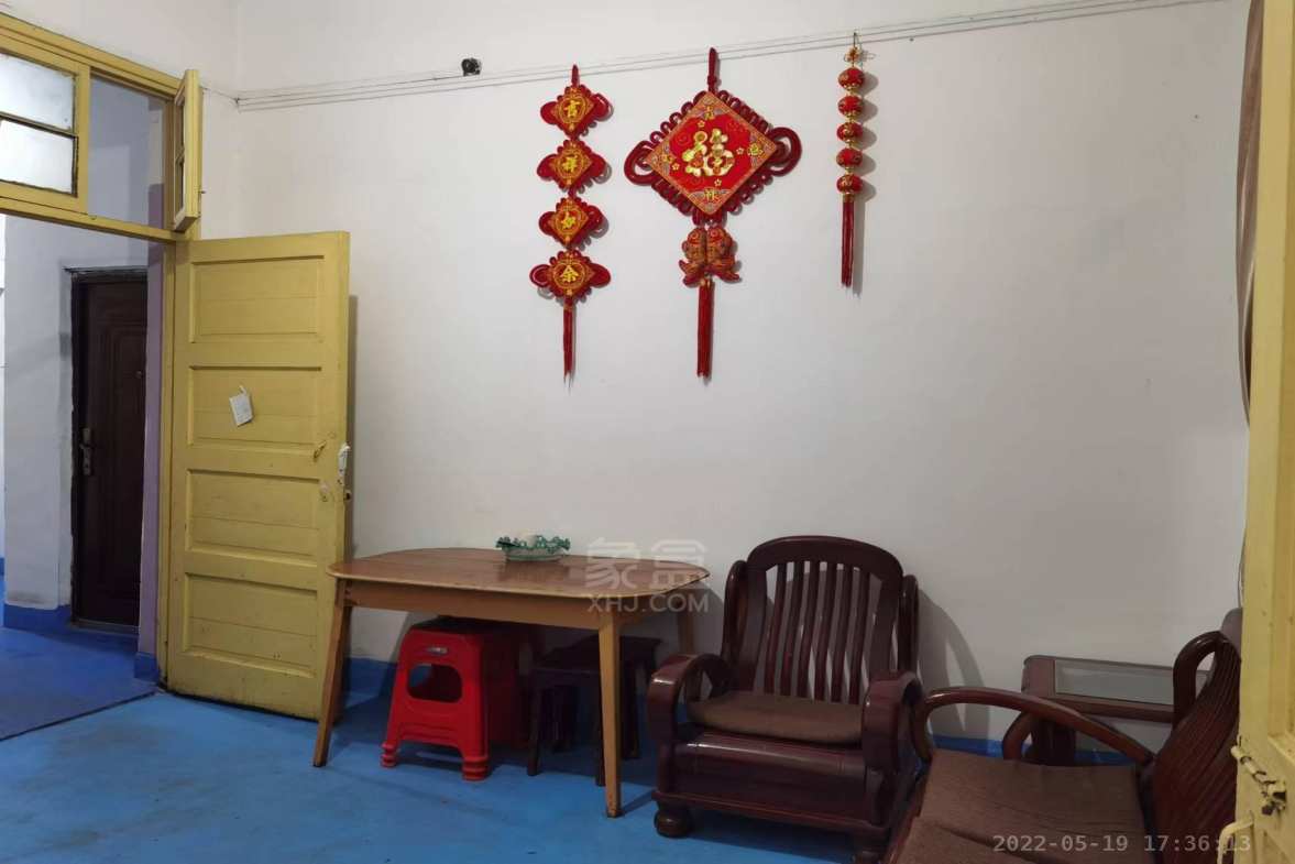 群力村  2室1厅1卫    800.0元/月室内图