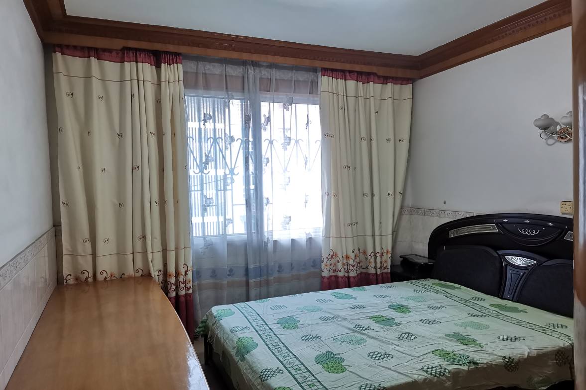 仙人阁  3室2厅1卫    43.8万客厅