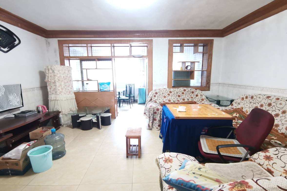 仙人阁  3室2厅1卫    43.8万客厅