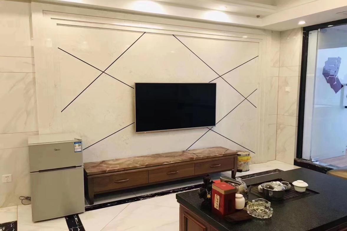 万籁酒店  1室1厅1卫    2000.0元/月室内图1