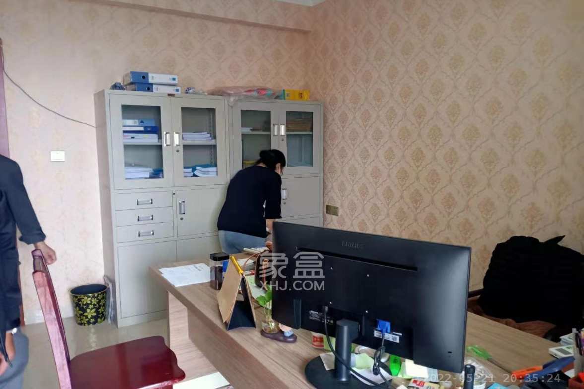 绿城高尔夫小镇  2室1厅1卫    2000.0元/月室内图