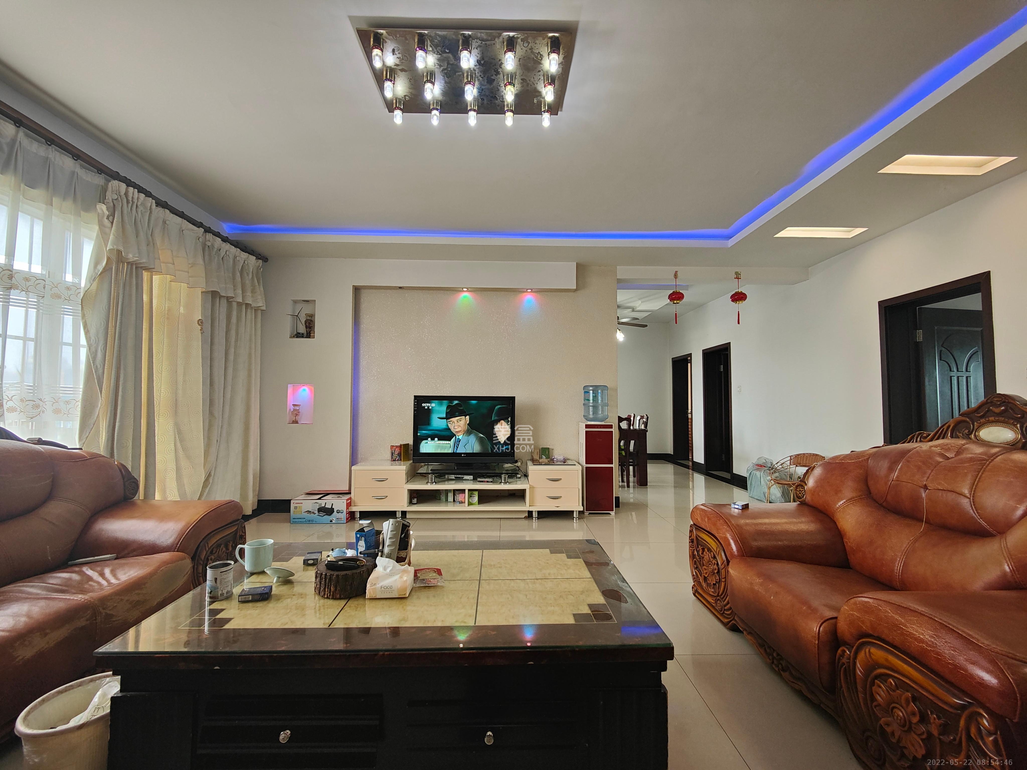 解放村  4室2厅2卫    62.8万