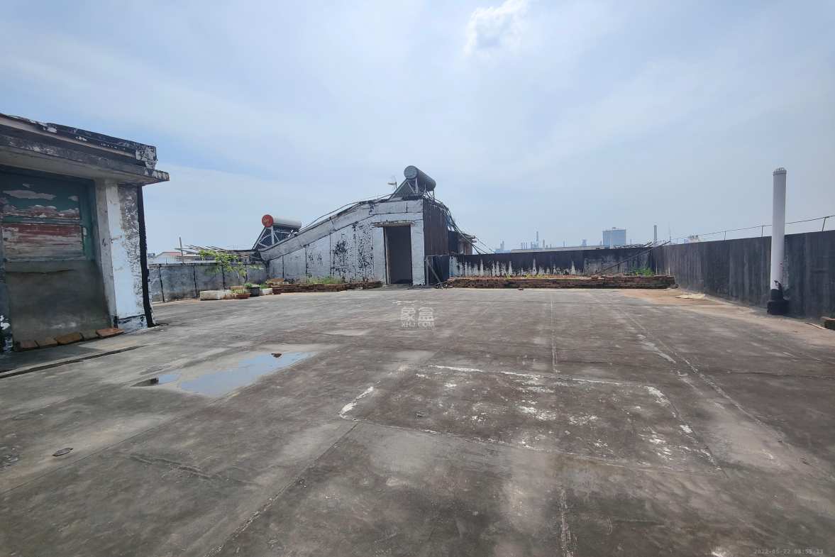 解放村  4室2厅2卫   62.80万室内图