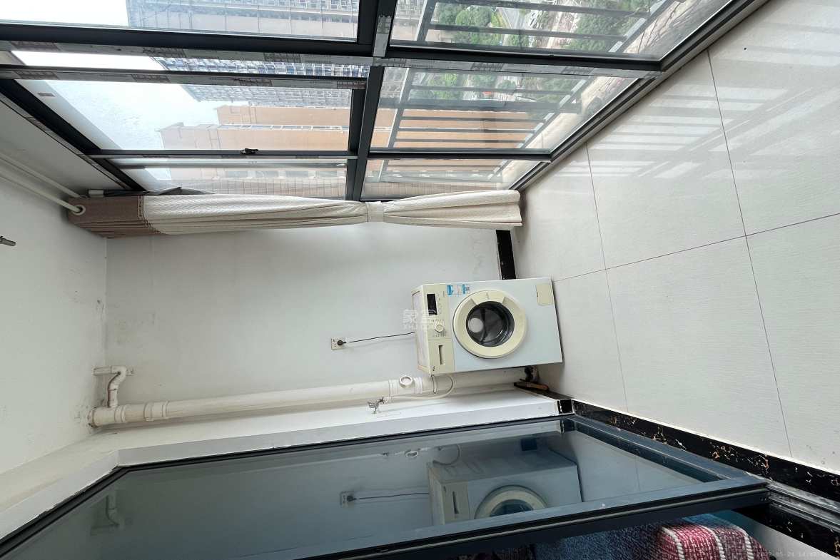 玛丽的花园(金色阳光家园) 3室2厅1卫 2100.0元/月 玛丽的花园(金色阳光家园) 3室2厅1卫 2100.0元/月室内图