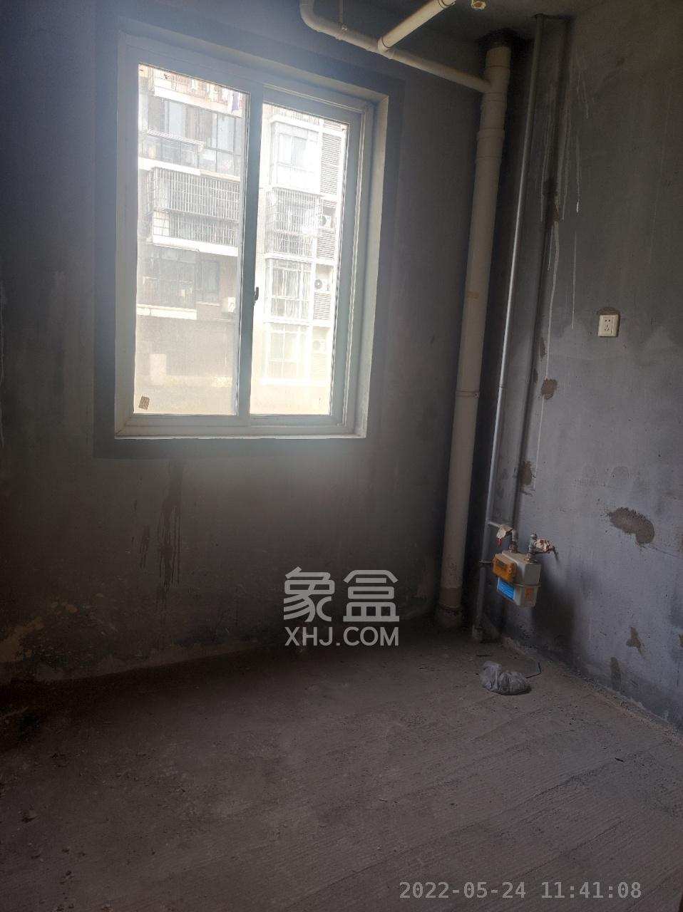 极目楚天  3室2厅2卫    1000.0元/月 极目楚天  3室2厅2卫    1000.0元/月室内图