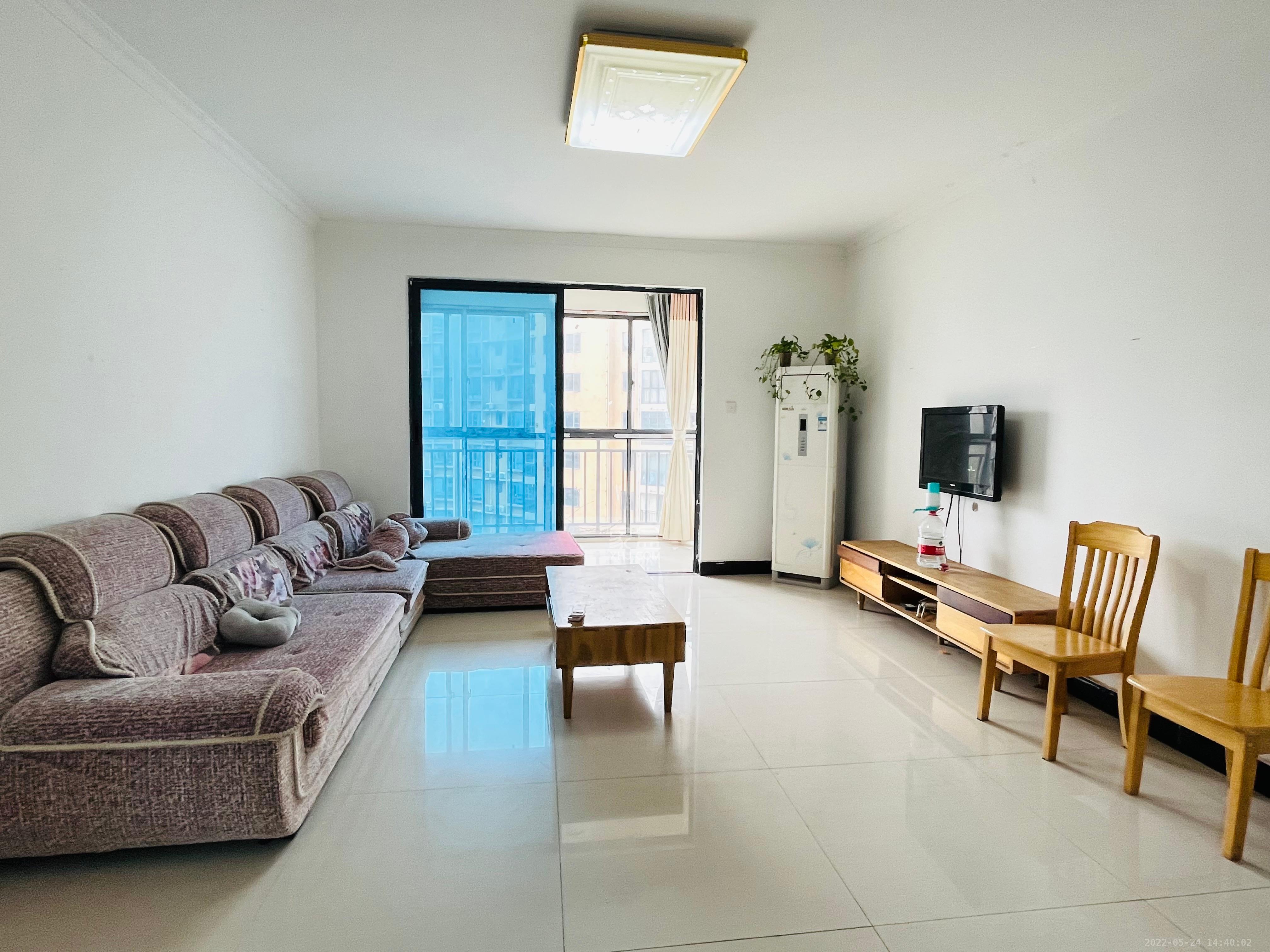 玛丽的花园(金色阳光家园) 3室2厅1卫 2100.0元/月