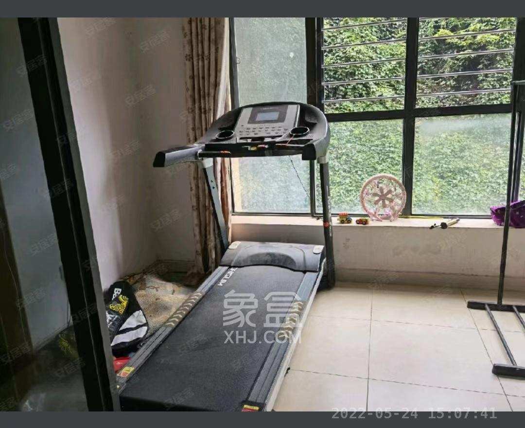 珠江东方明珠（新地东方明珠）三期  4室2厅1卫    2300.0元/月室内图