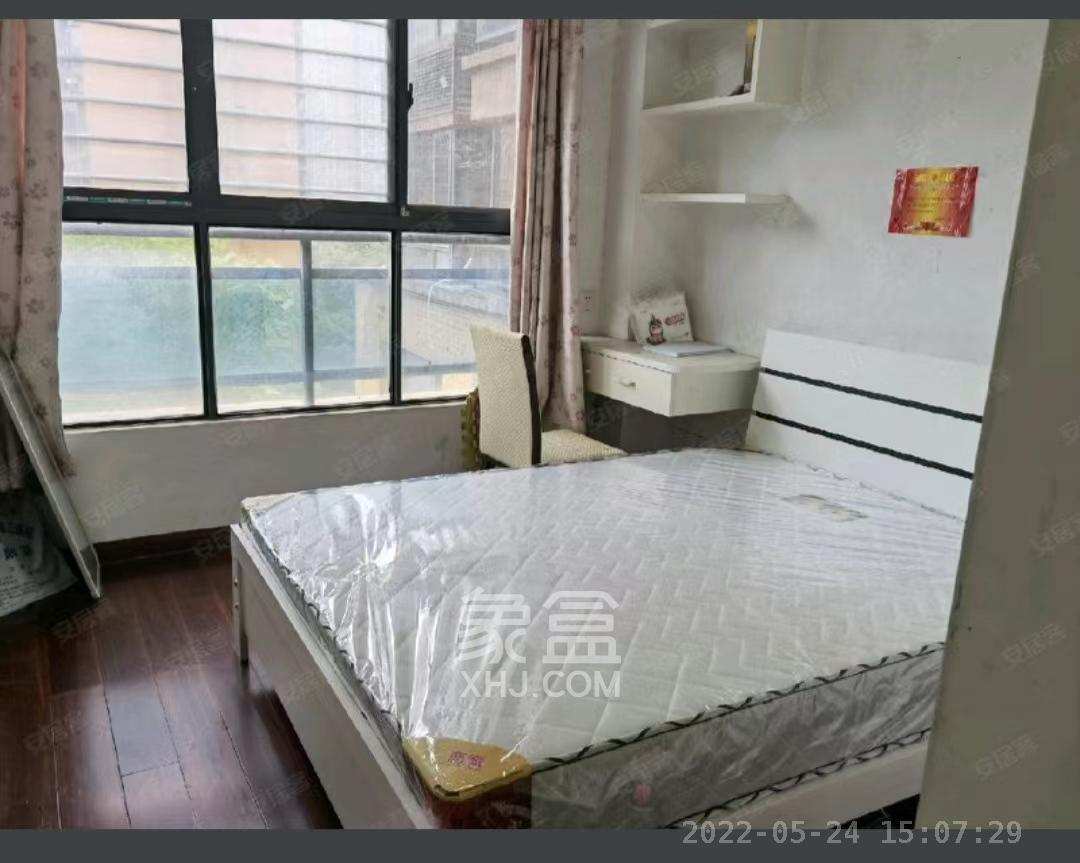 珠江东方明珠（新地东方明珠）三期  4室2厅1卫    2300.0元/月室内图