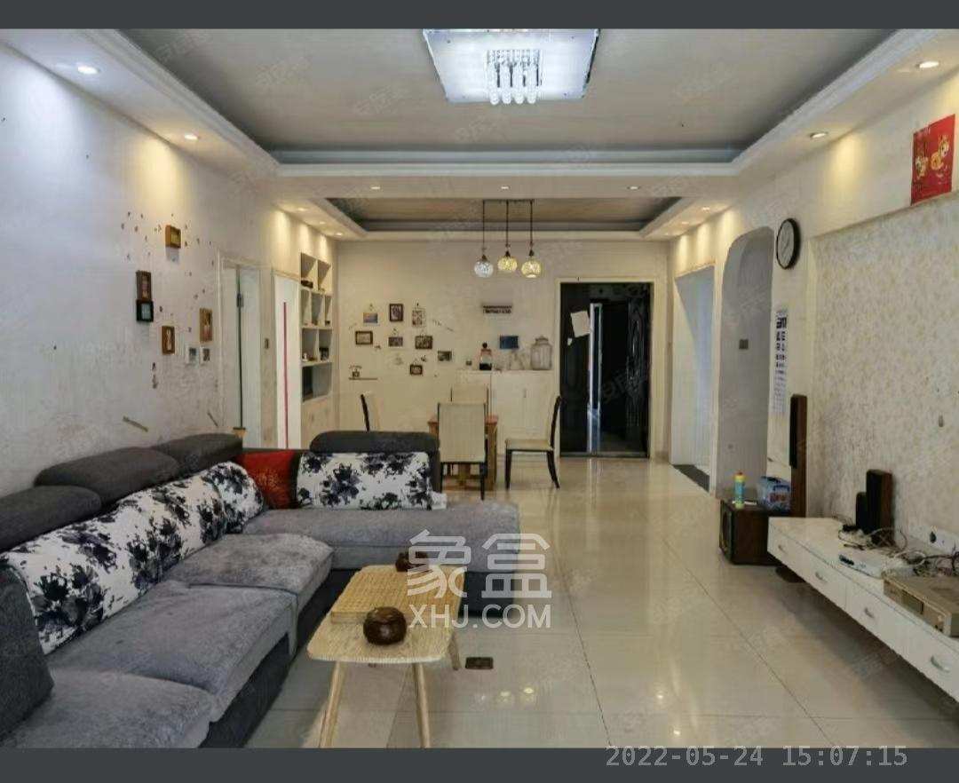 珠江东方明珠（新地东方明珠）三期  4室2厅1卫    2300.0元/月室内图1