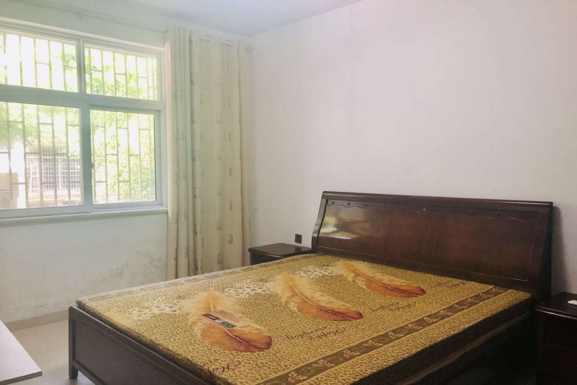 东风二组  2室2厅1卫    1500.0元/月室内图