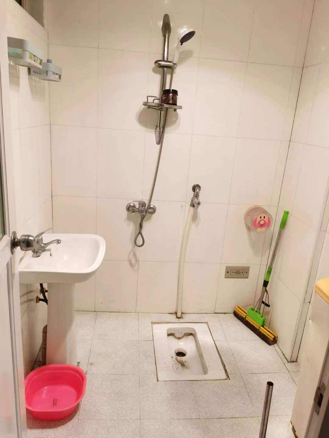 左岸巴陵 1室1厅1卫 800.0元/月 左岸巴陵 1室1厅1卫 800.0元/月室内图