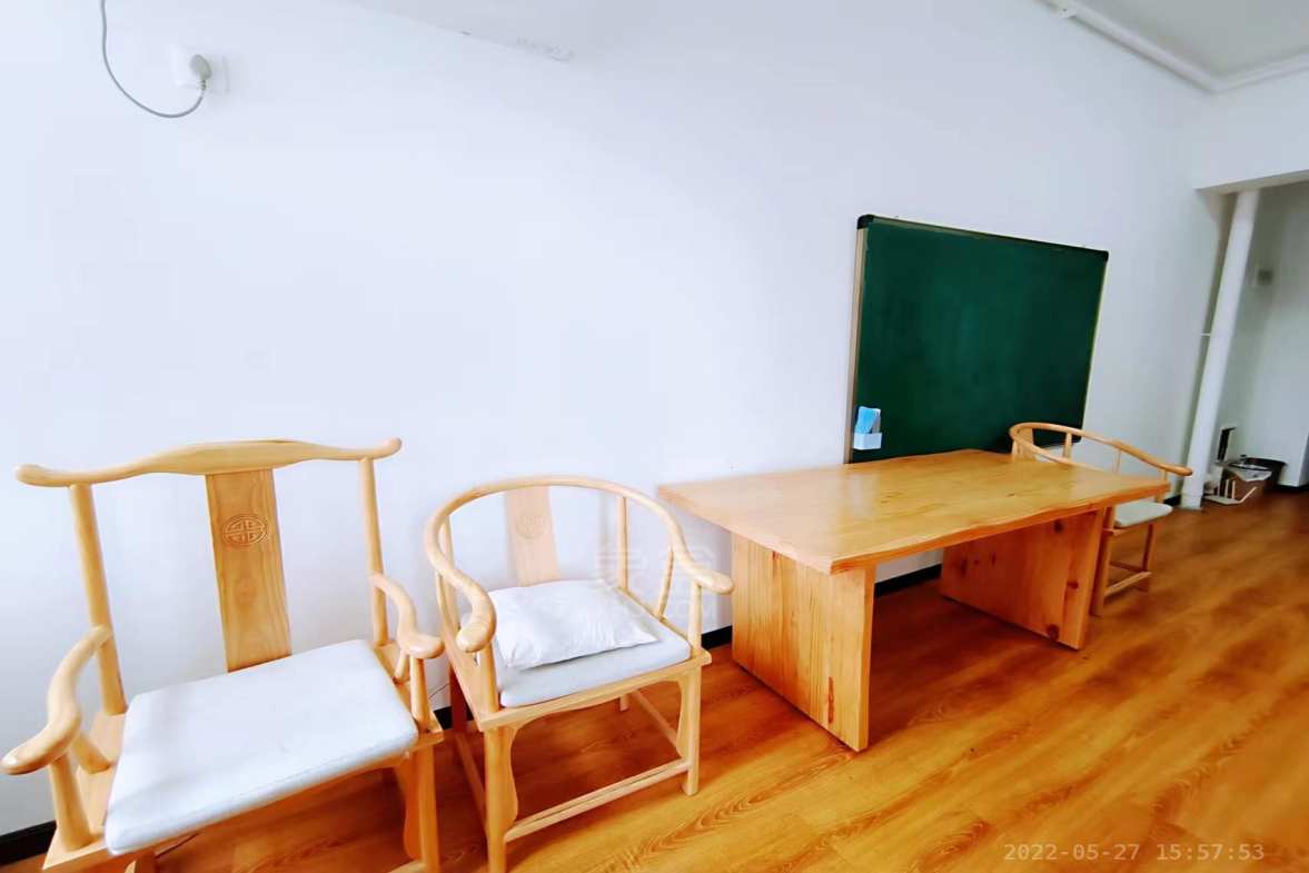 华晨御园 1室0厅1卫 1300.00元/月 华晨御园 1室0厅1卫 1300.00元/月室内图