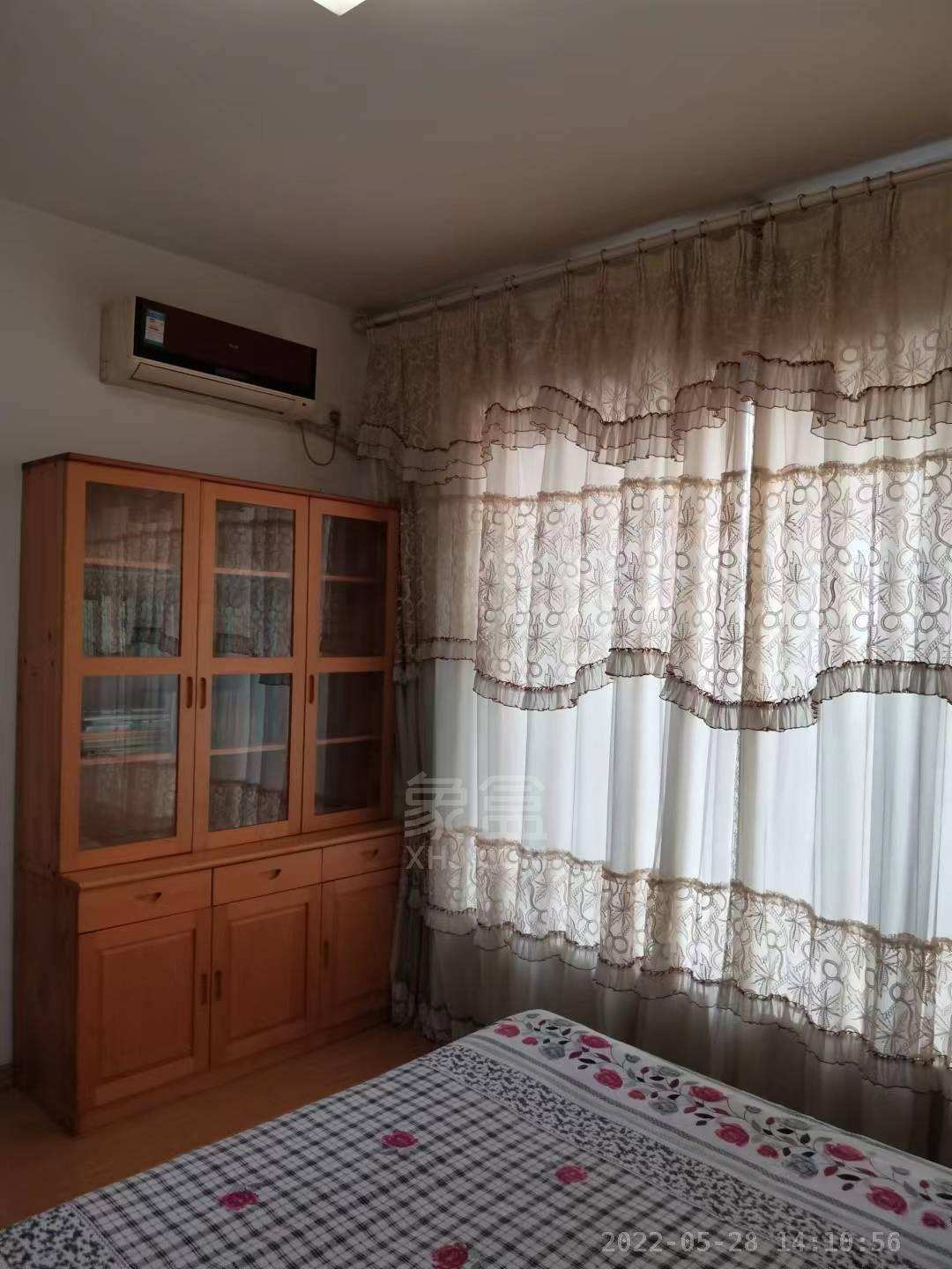 汽车城  3室2厅1卫    1500.0元/月室内图