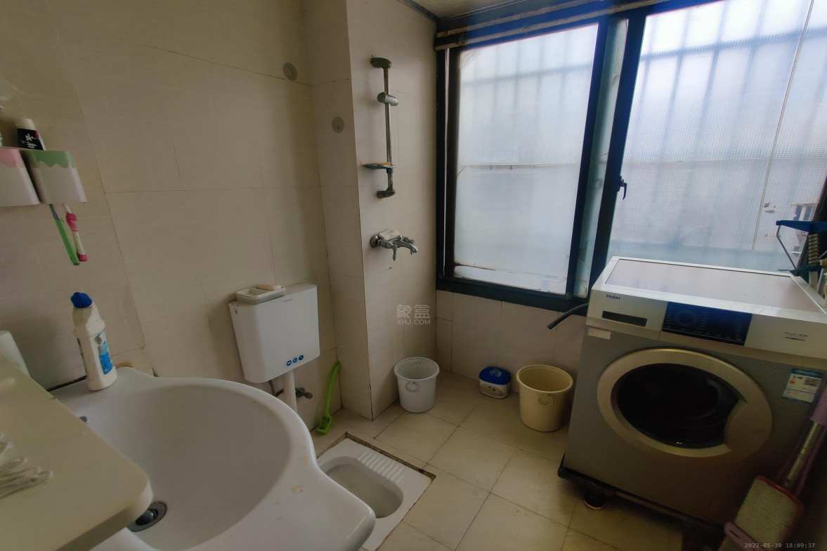 丰园大厦 3室2厅1卫 1500.0元/月 丰园大厦 3室2厅1卫 1500.0元/月室内图