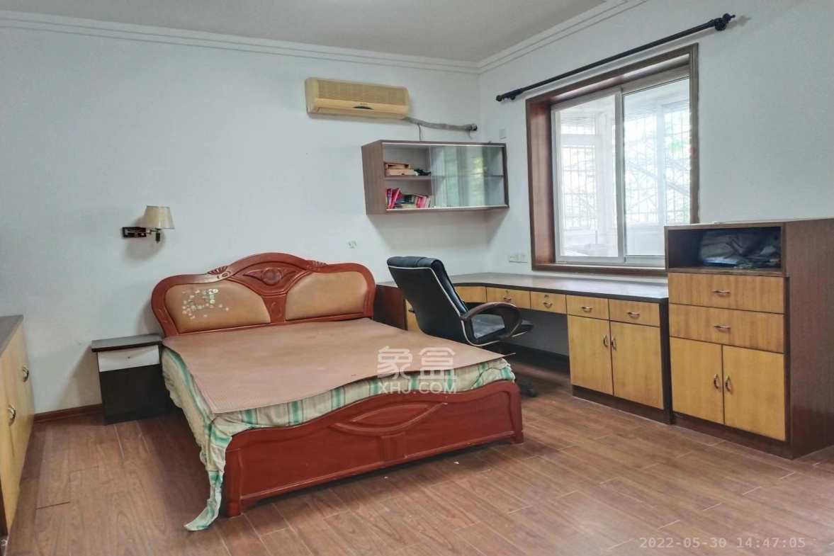 汽运小区 3室2厅2卫 2100.0元/月 汽运小区 3室2厅2卫 2100.0元/月室内图