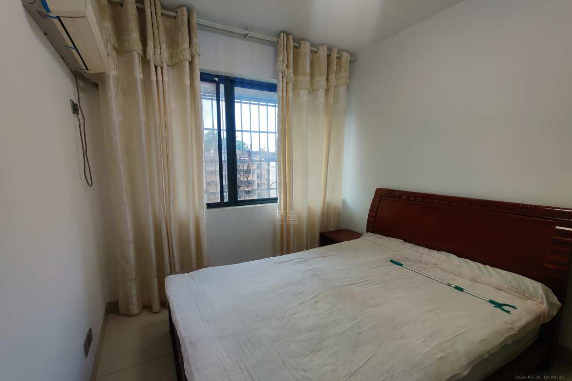 丰园大厦 3室2厅1卫 1500.0元/月 丰园大厦 3室2厅1卫 1500.0元/月室内图