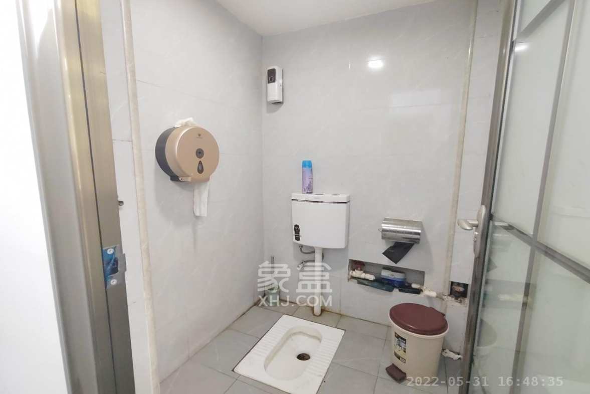 海德公园 4室1厅1卫 10000.0元/月 海德公园 4室1厅1卫 10000.0元/月室内图