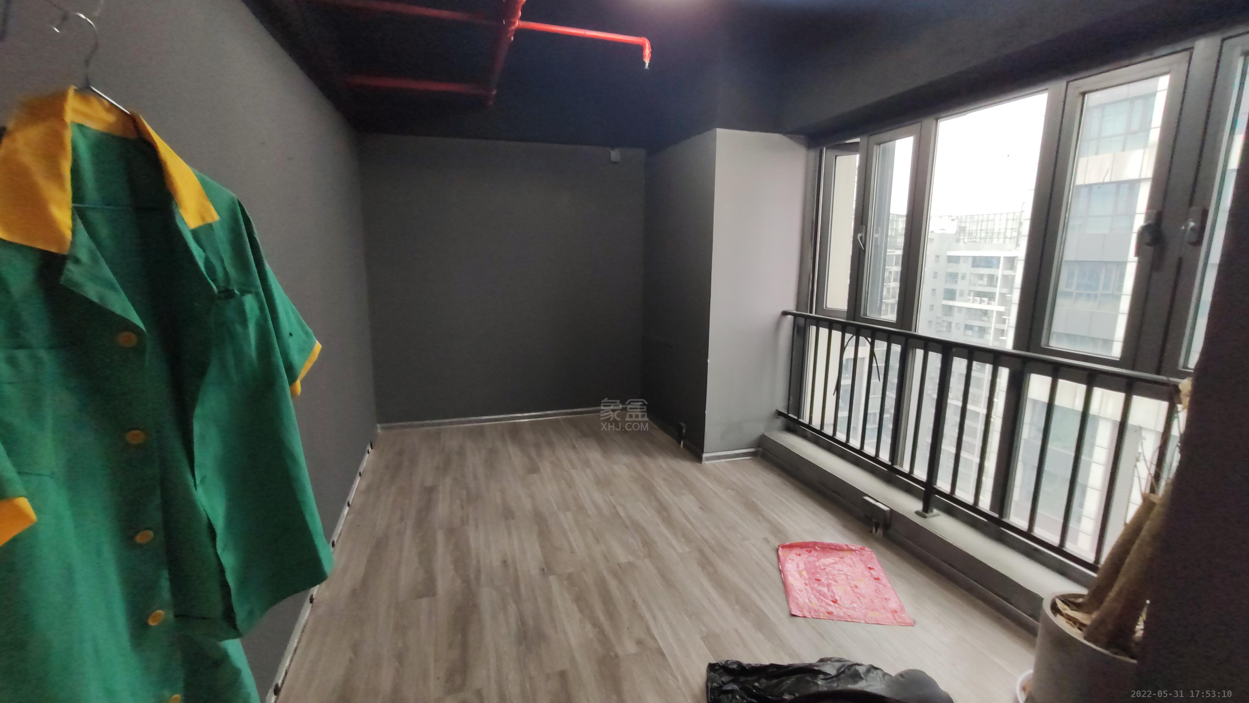 大汉希尔顿  1室1厅1卫   6500.00元/月