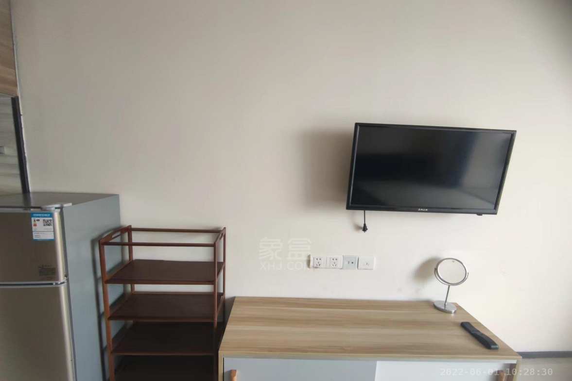 恒大御景湾 1室1厅1卫 1.0元/月 恒大御景湾 1室1厅1卫 1.0元/月室内图