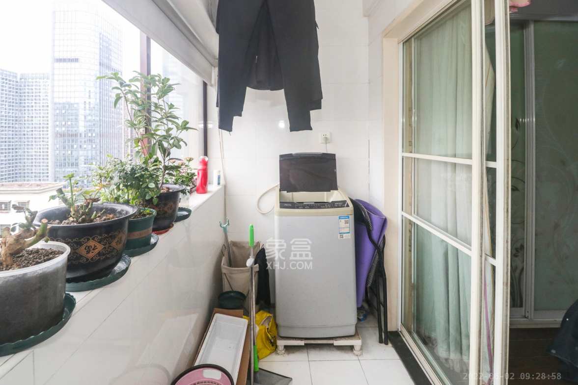 兰卡威国际  1室1厅1卫   32.50万阳台