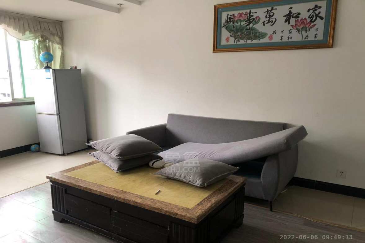 碧野华庭 3室2厅2卫 1500.0元/月 碧野华庭 3室2厅2卫 1500.0元/月室内图