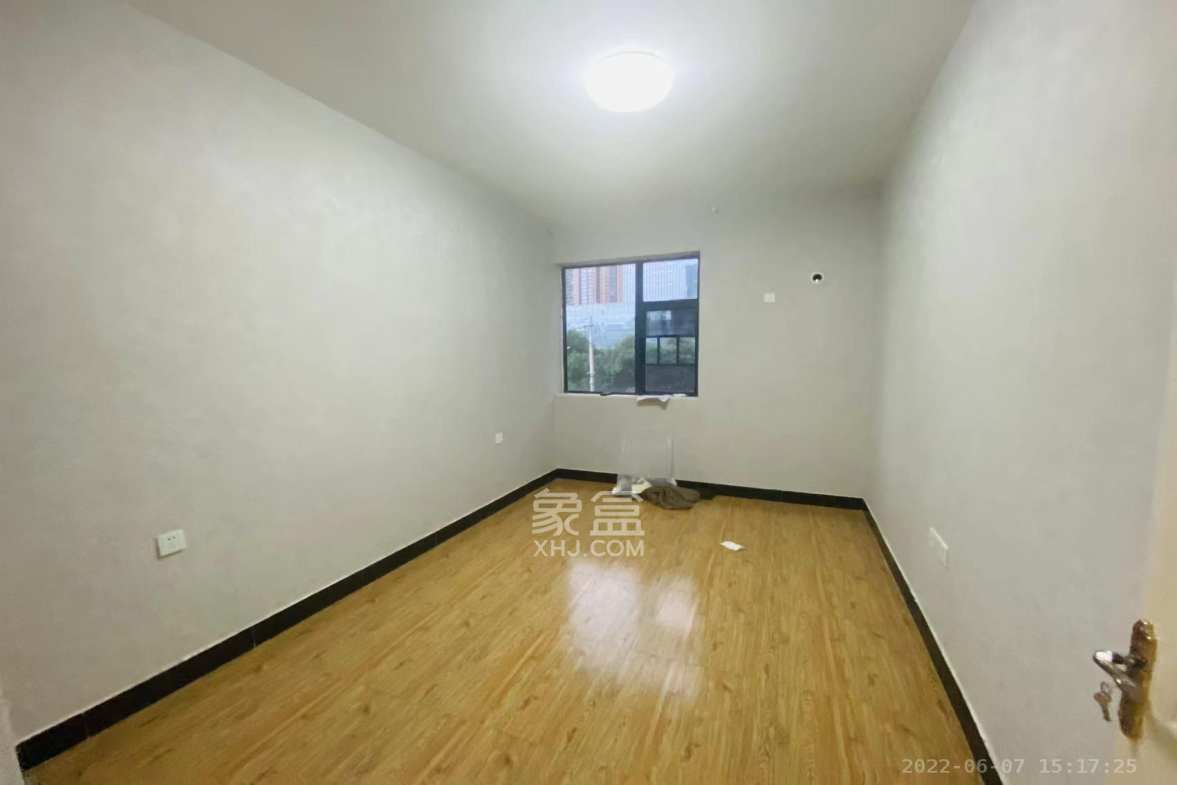 东城港  3室2厅1卫    3800.0元/月室内图