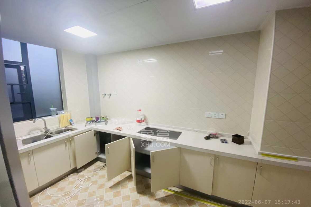 东城港  3室2厅1卫    3800.0元/月室内图