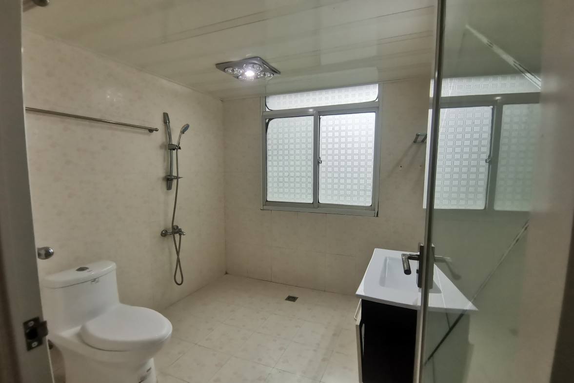 曲兰庭苑  3室2厅2卫    2000.0元/月室内图