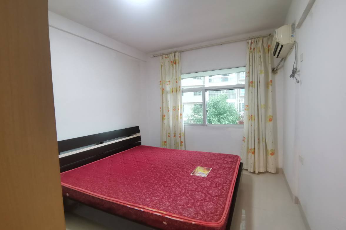 曲兰庭苑  3室2厅2卫    2000.0元/月室内图