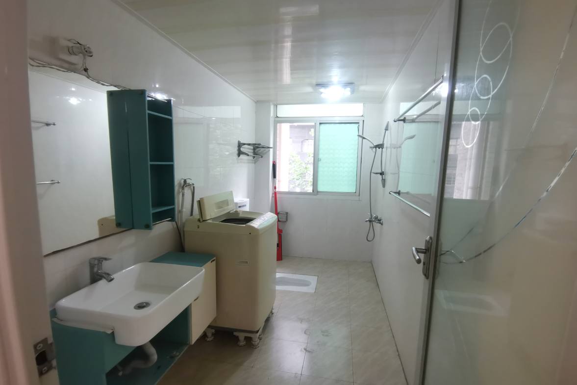 曲兰庭苑  3室2厅2卫    2000.0元/月室内图