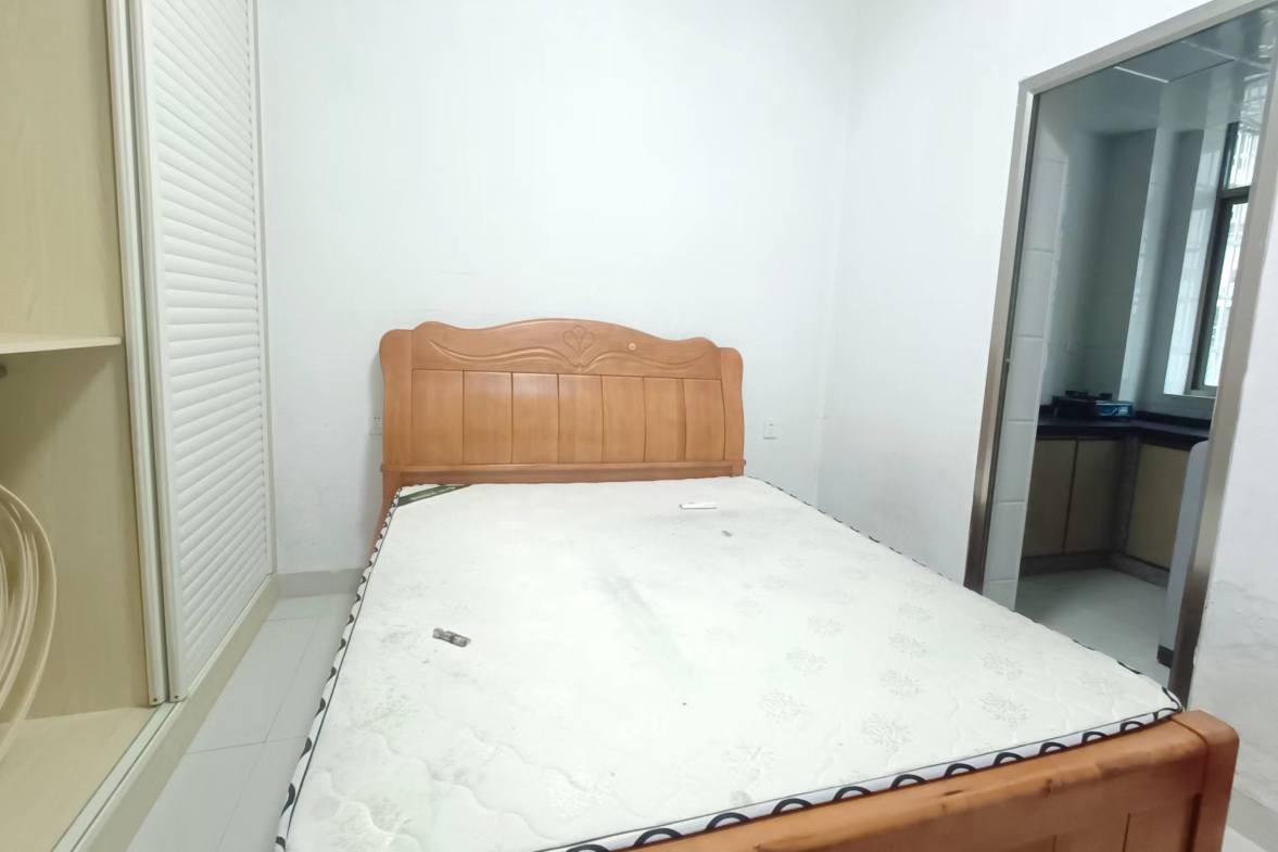 羊舞岭小区  1室1厅1卫   800.00元/月室内图