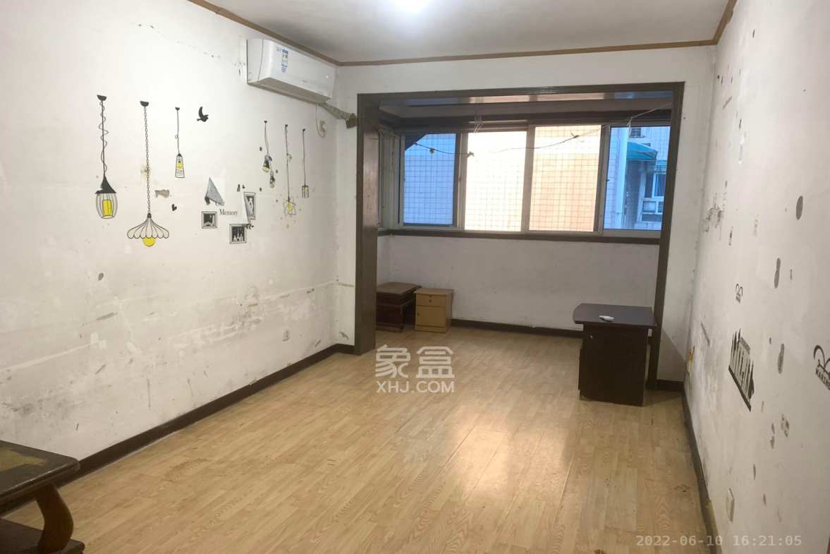 新世界商贸城  2室1厅1卫    2600.0元/月室内图