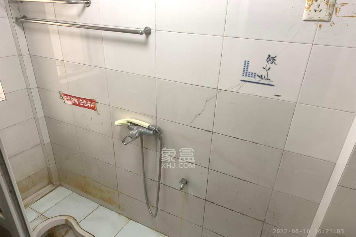 新世界商贸城  2室1厅1卫    2600.0元/月室内图1