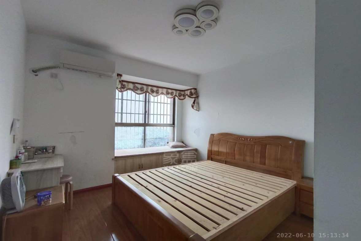 公园道一号(兆富佳园) 3室2厅1卫 2000.0元/月 公园道一号(兆富佳园) 3室2厅1卫 2000.0元/月室内图