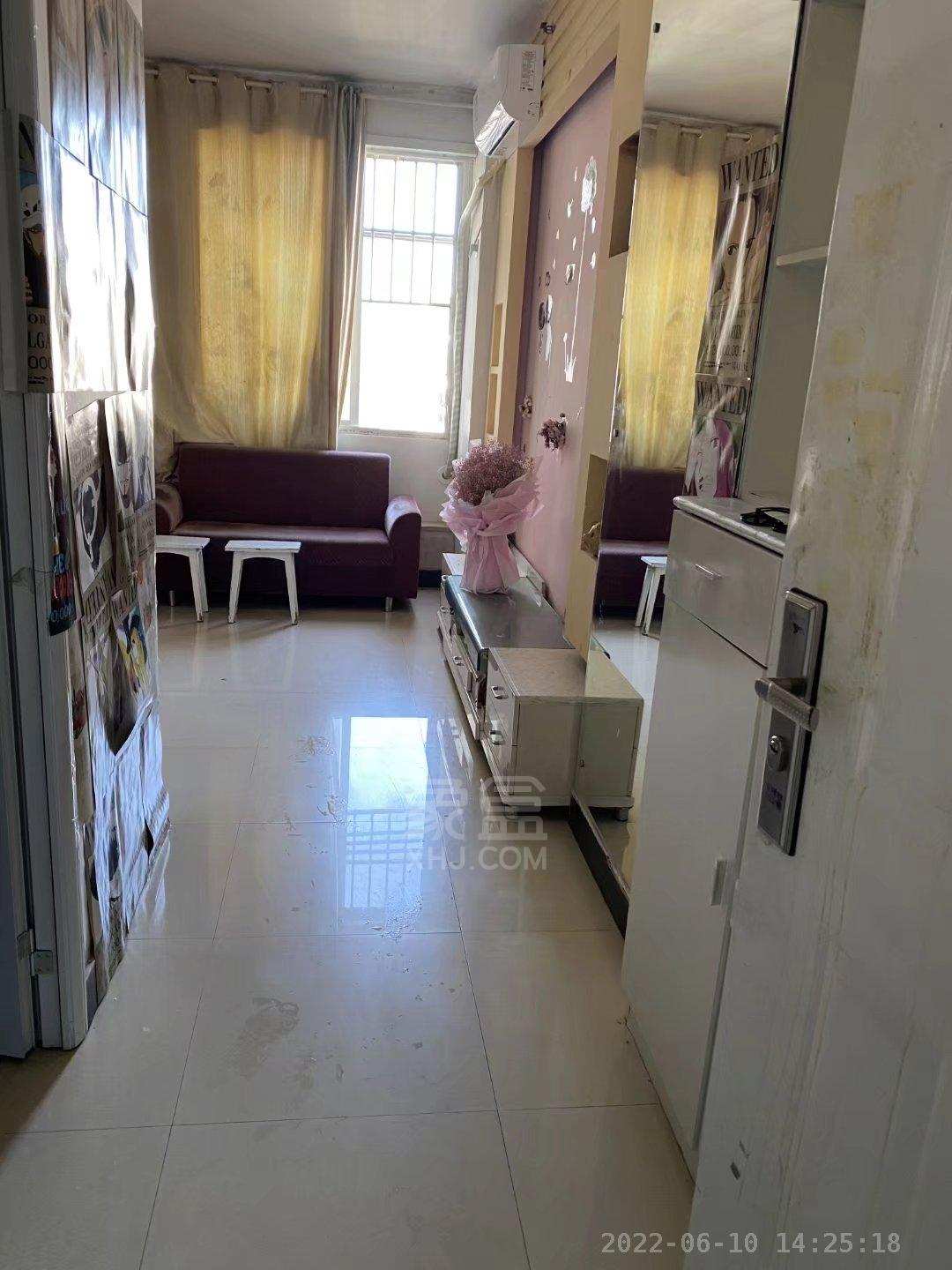 鸿益广场 1室1厅1卫 800.00元/月 鸿益广场 1室1厅1卫 800.00元/月室内图