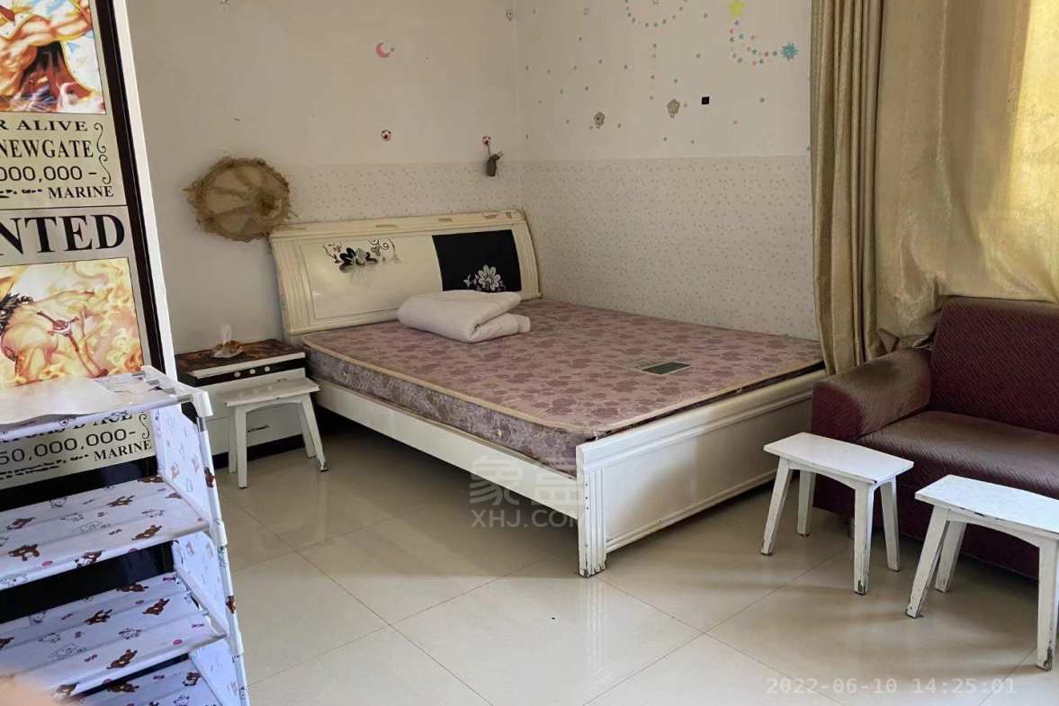 鸿益广场 1室1厅1卫 800.00元/月 鸿益广场 1室1厅1卫 800.00元/月室内图